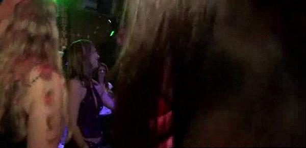  Girls blowjob cocks on disco